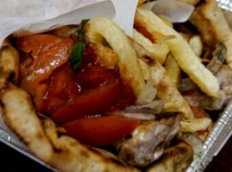 Αποκαθηλώνεται ο «βασιλιάς» του fast food:Τα φαγητά που κερδίζουν τη «μάχη» από το σουβλάκι