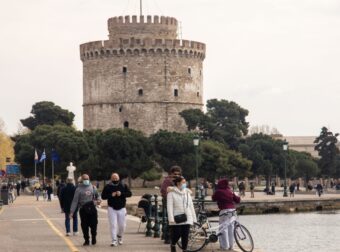 40χρονος στη Θεσσαλονίκη σκότωσε τον γείτονά του επειδή τον ενοχλούσε η μουσική που έβαζε