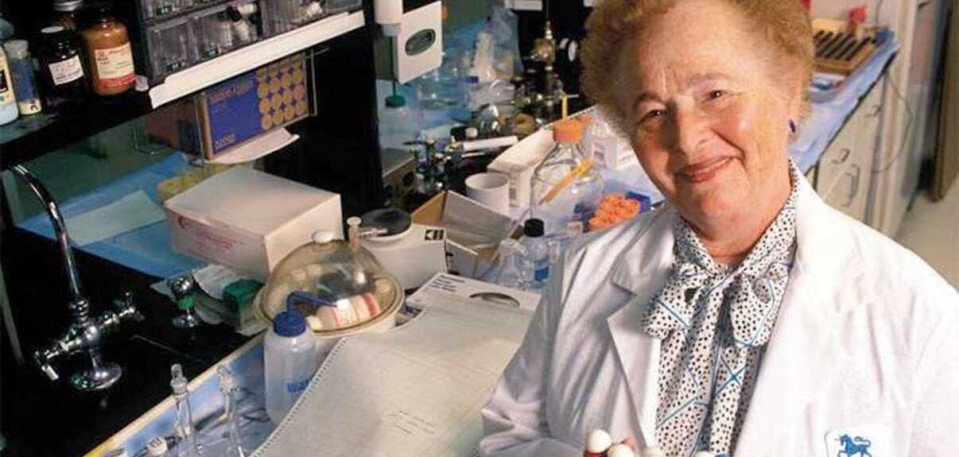 Gertrude Elion  —  Μη φοβάστε τη σκληρή δουλειά. Τίποτα που να αξίζει δεν έρχεται εύκολα